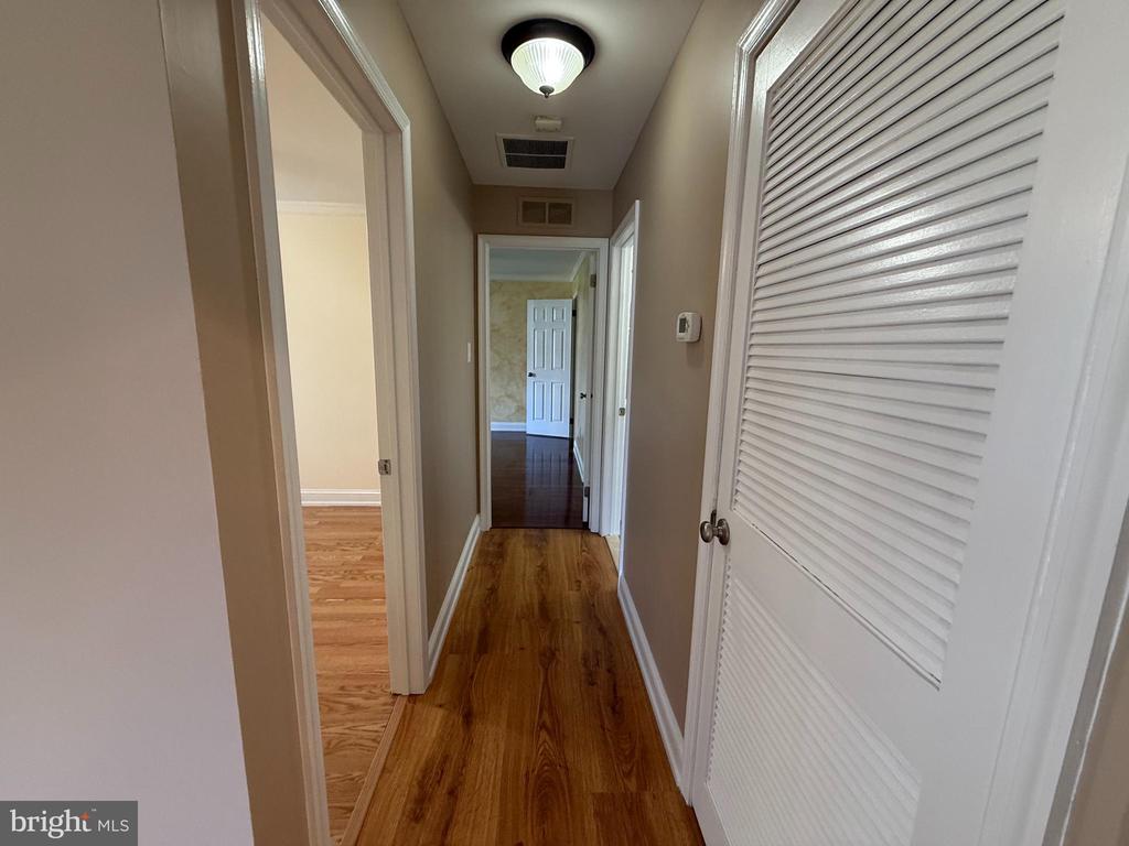256 ANDOVER PL