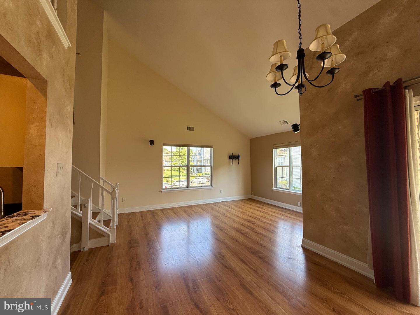 256 ANDOVER PL
