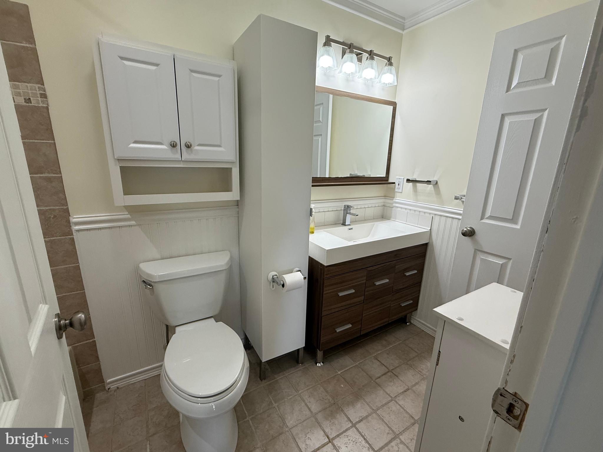 256 ANDOVER PL