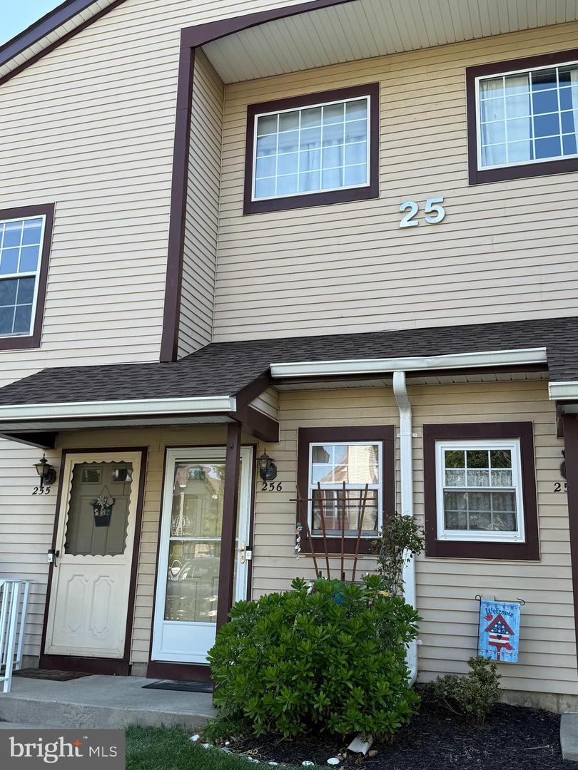256 ANDOVER PL