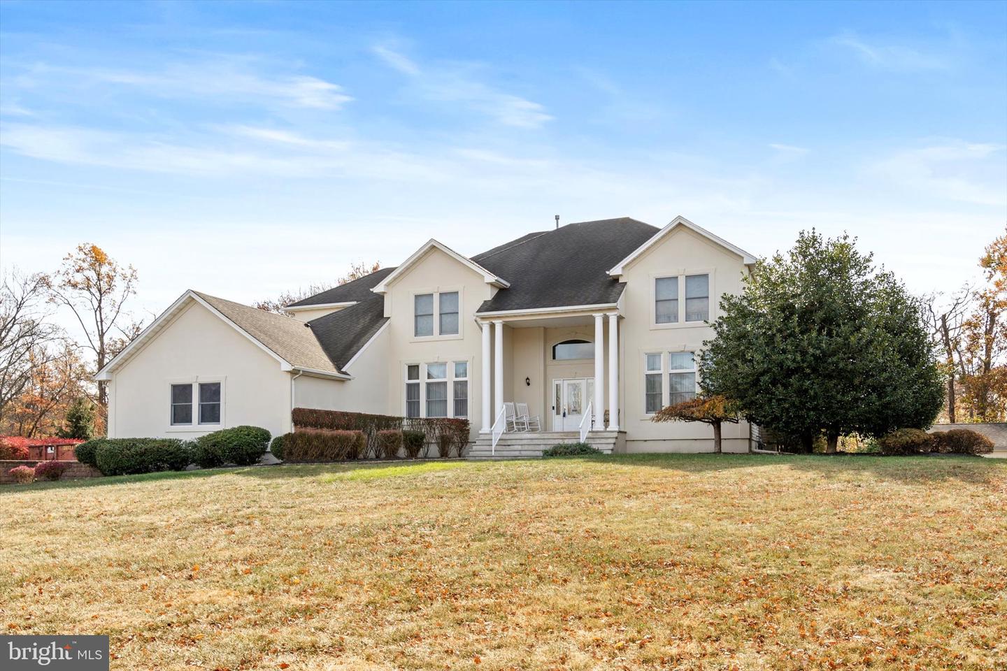 24 Clearwater Dr