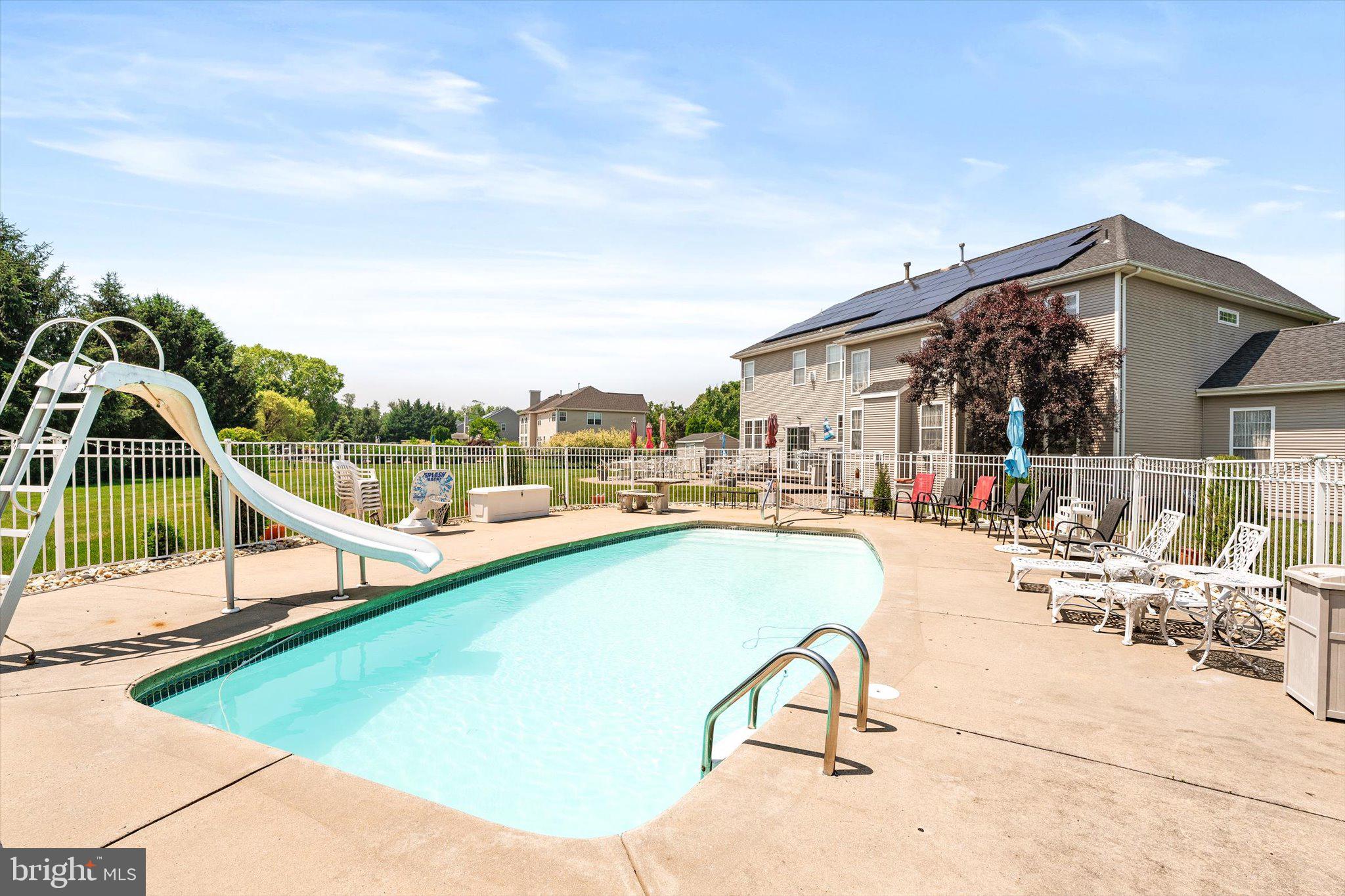 9 Denise Dr