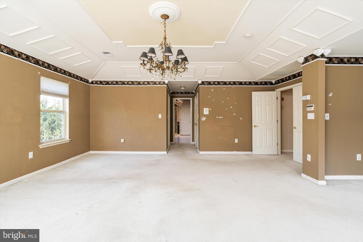 9 Denise Dr