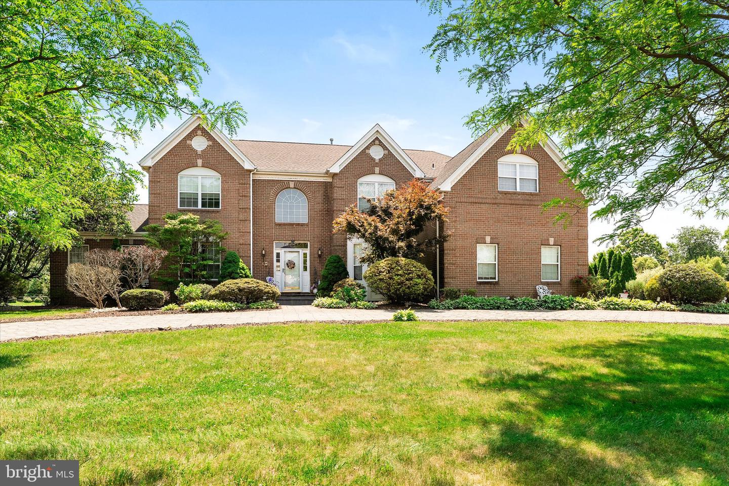 9 Denise Dr