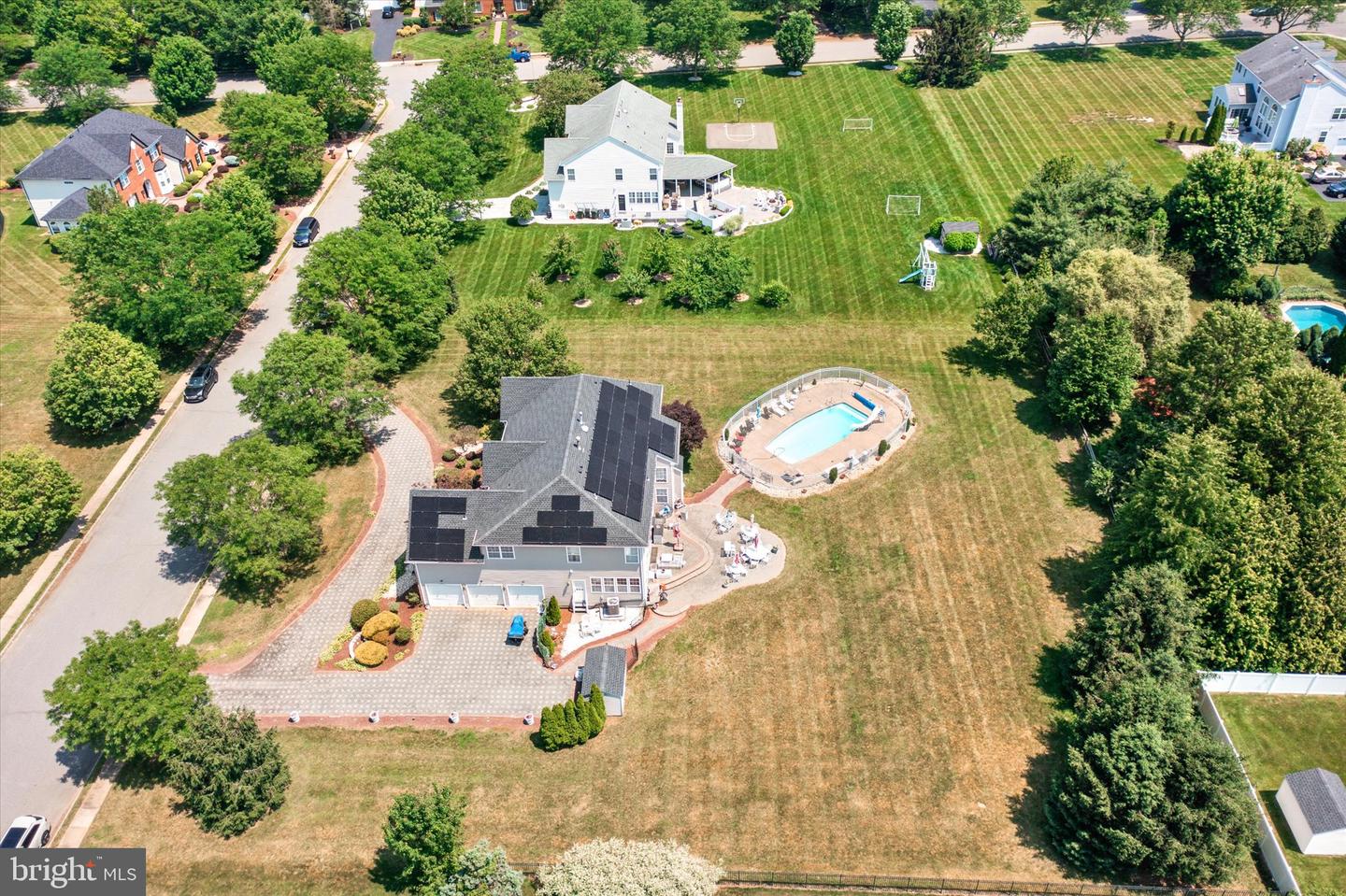 9 Denise Dr