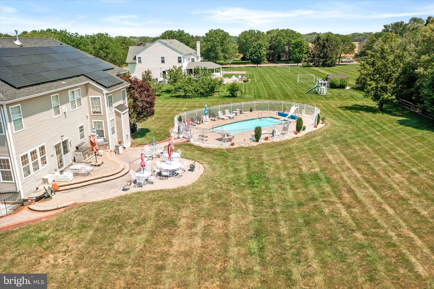 9 Denise Dr