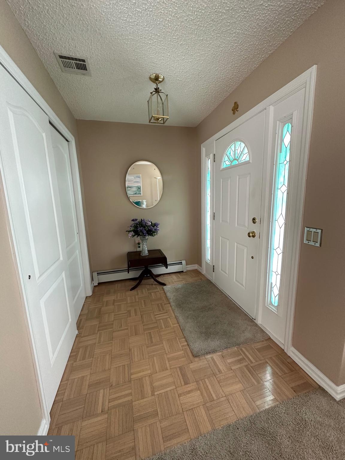 6 Plymouth Ct