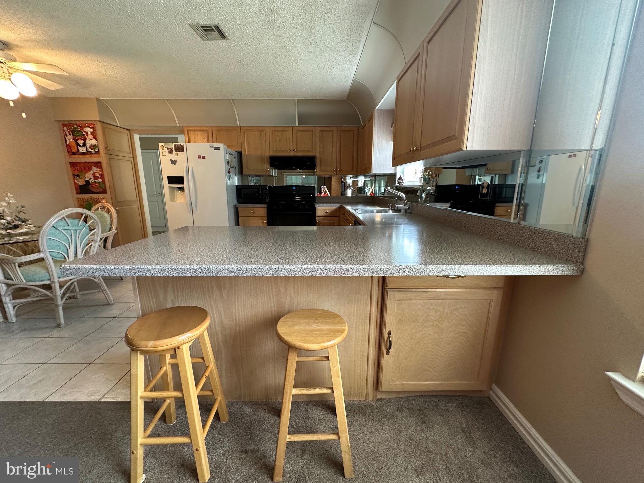 6 Plymouth Ct