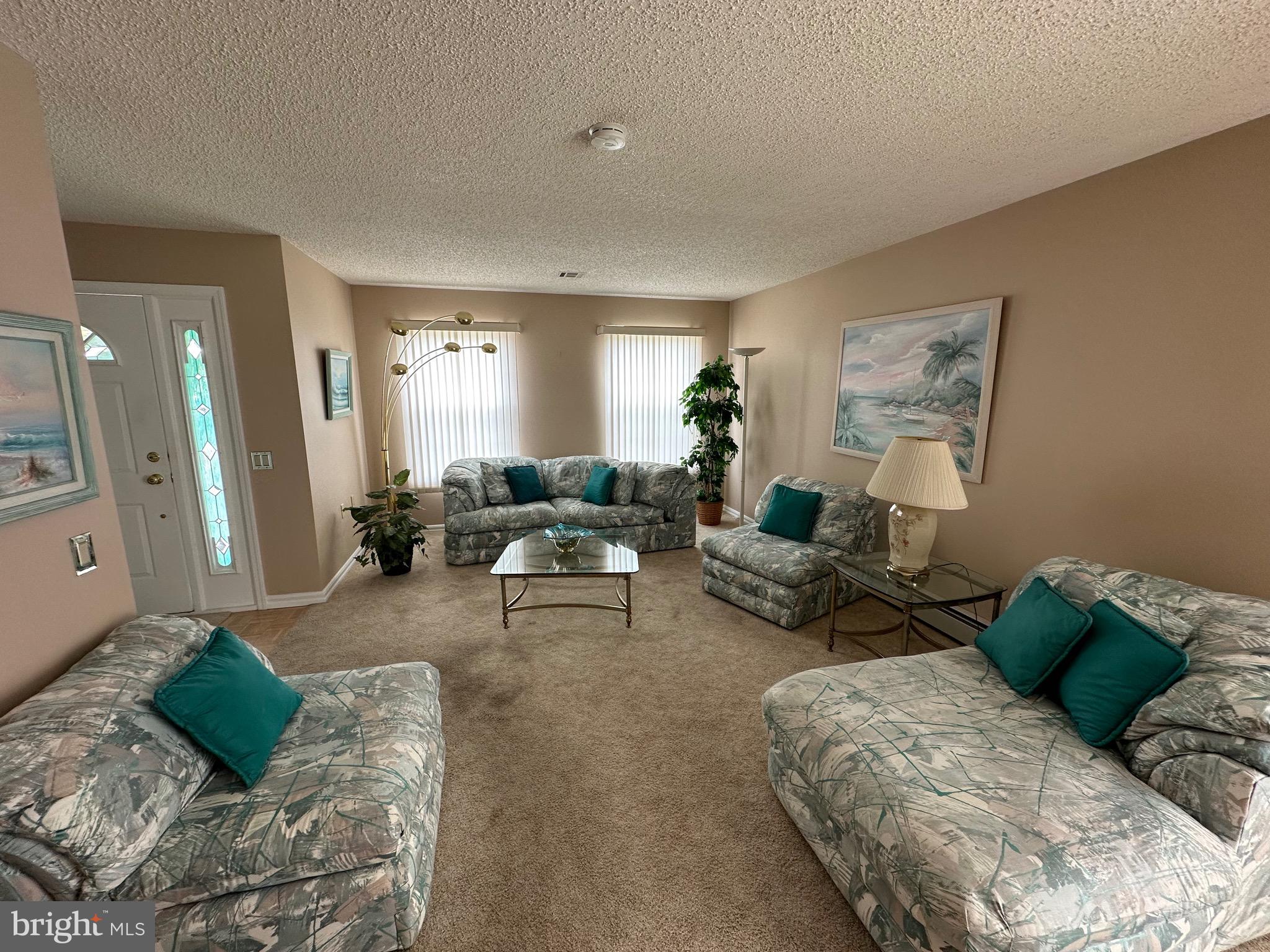 6 Plymouth Ct