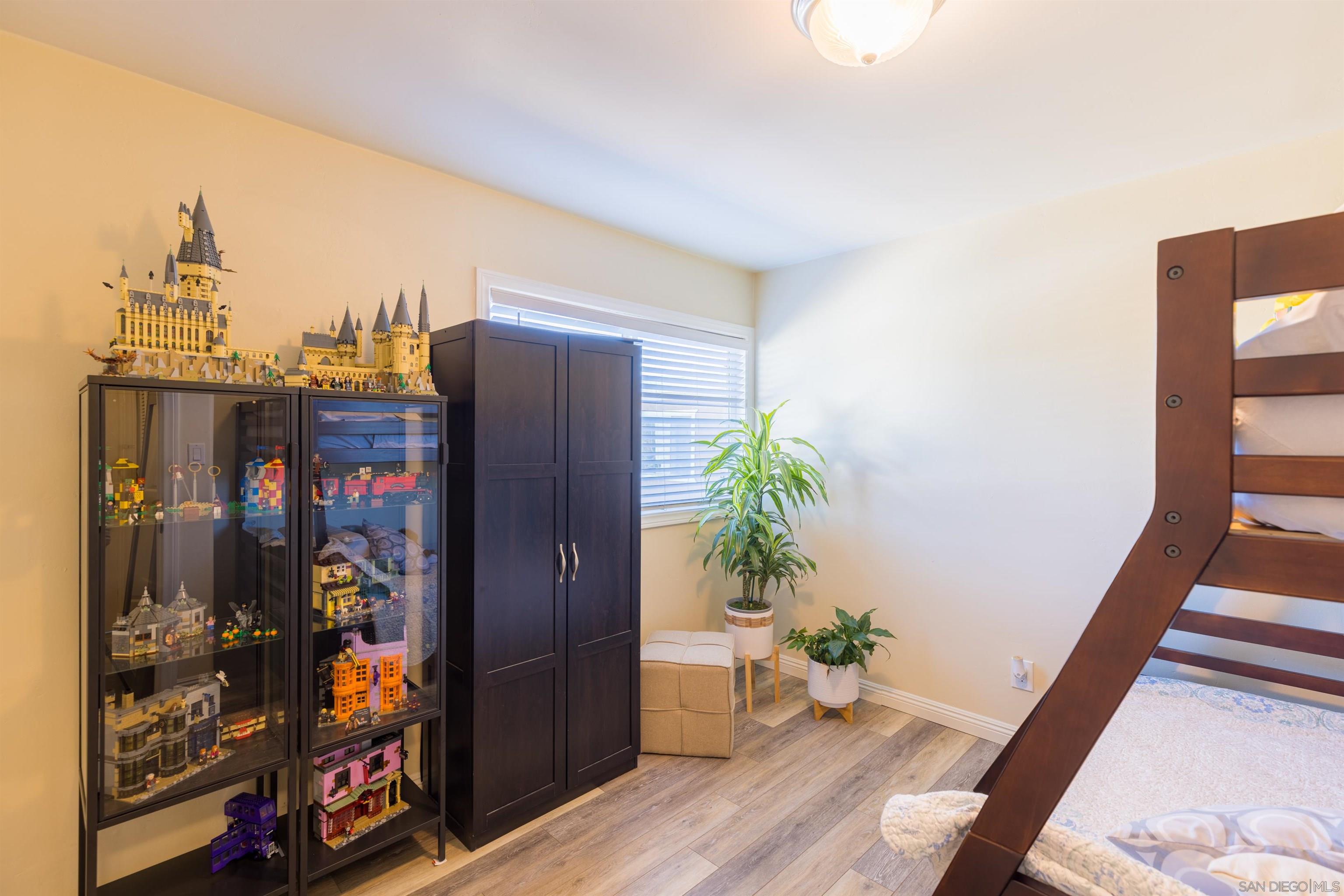 575 7th St Unit: 203