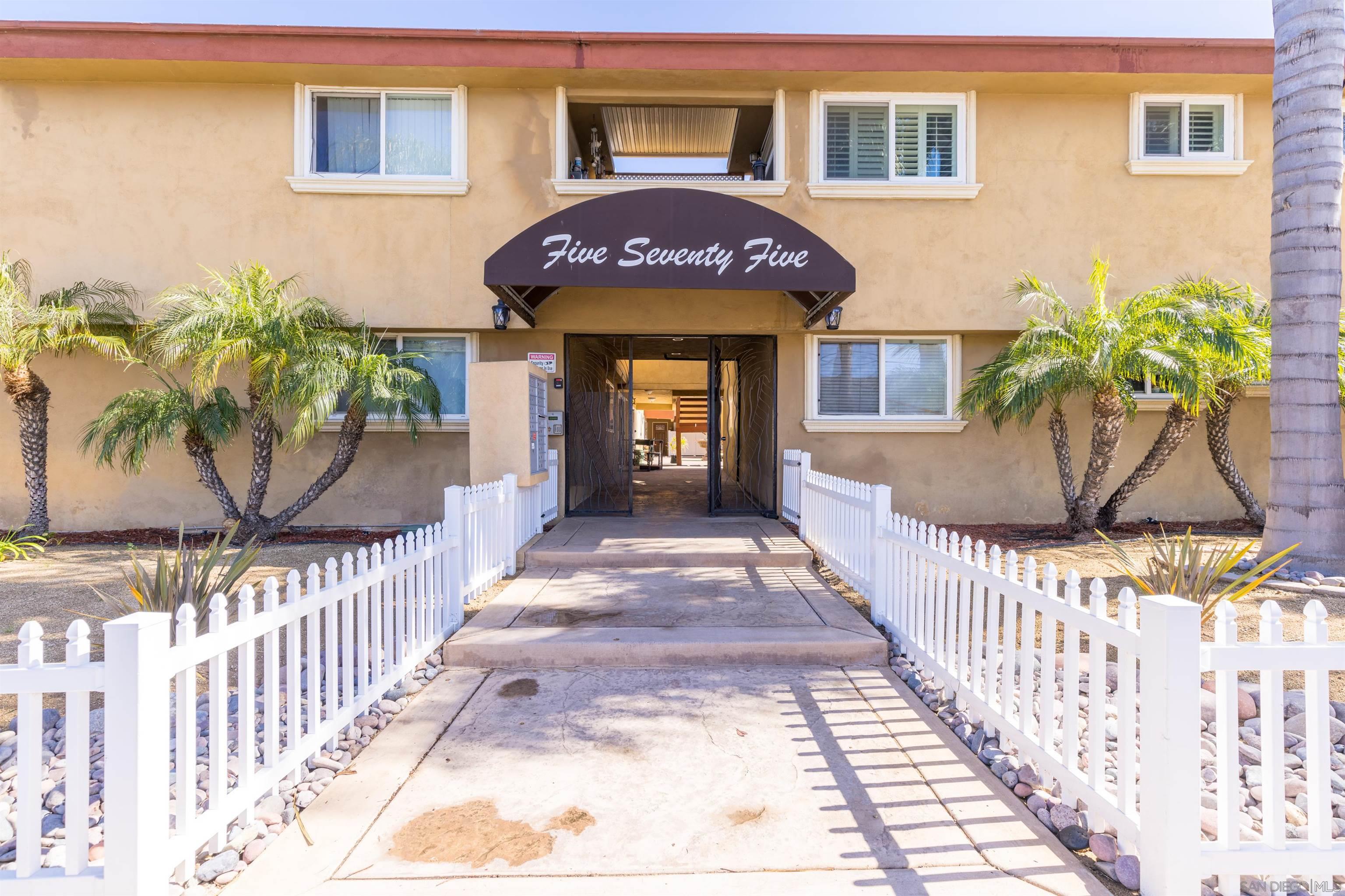 575 7th St Unit: 203