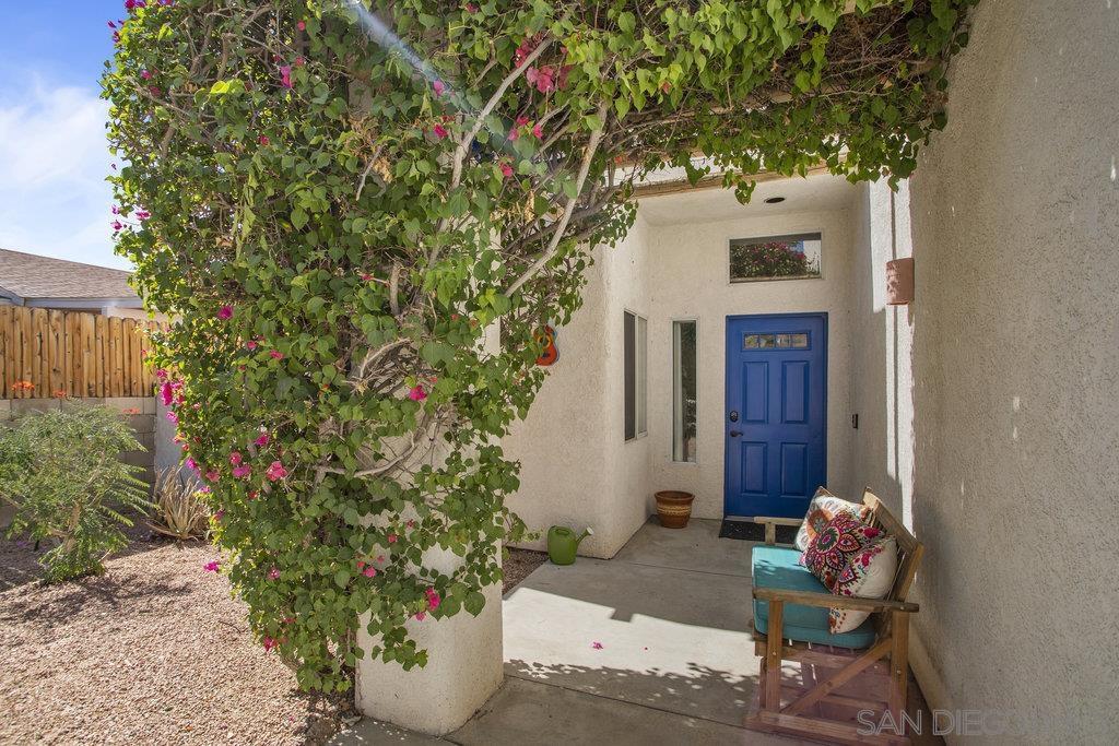 54815 Avenida Vallejo