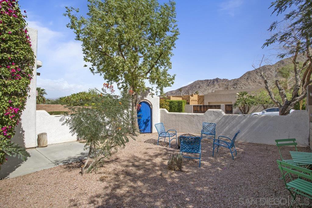 54815 Avenida Vallejo