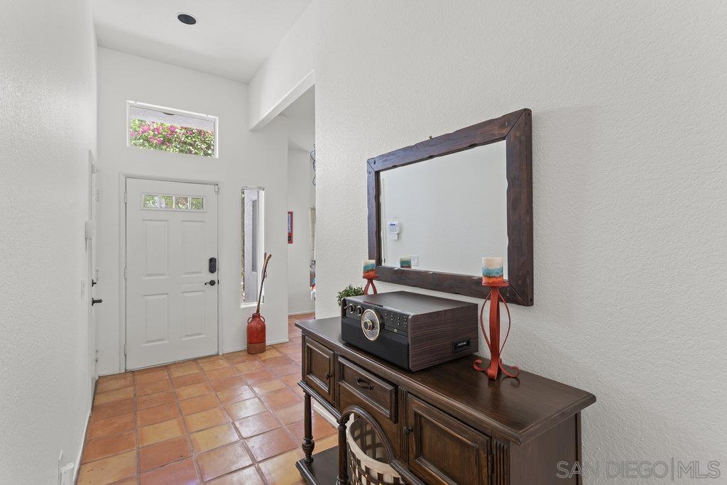 54815 Avenida Vallejo