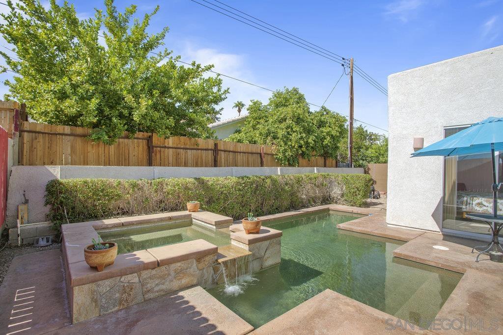 54815 Avenida Vallejo