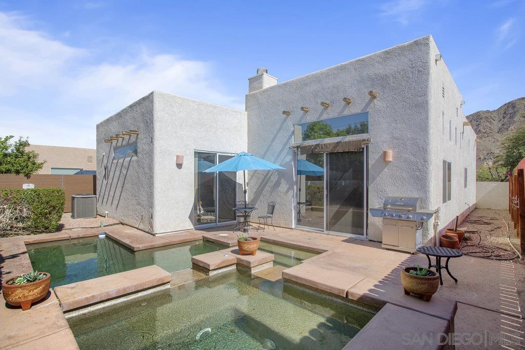 54815 Avenida Vallejo