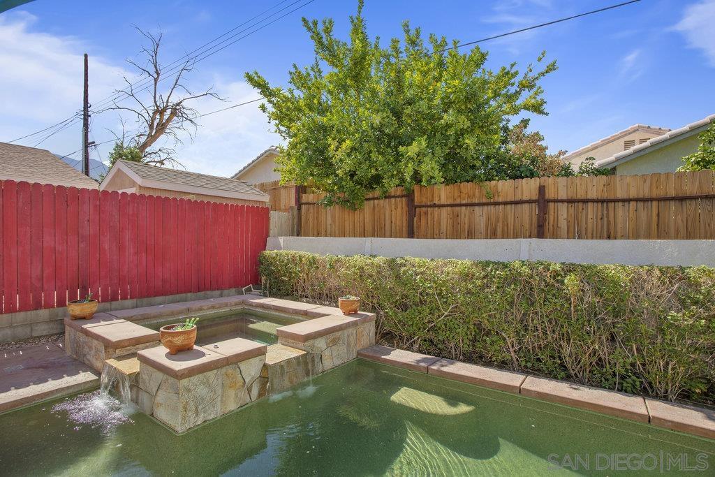 54815 Avenida Vallejo