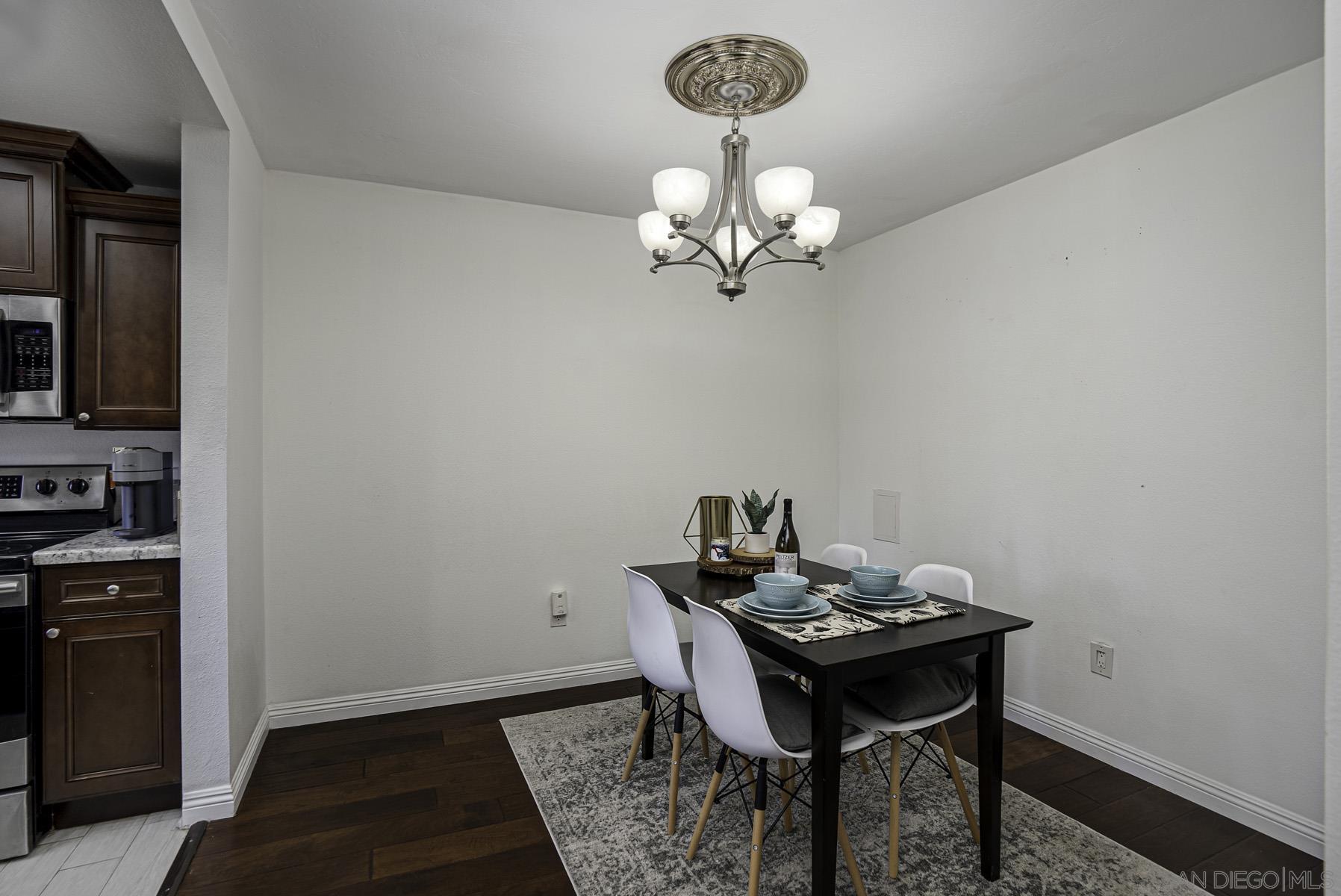 4235 Asher St Unit: 42