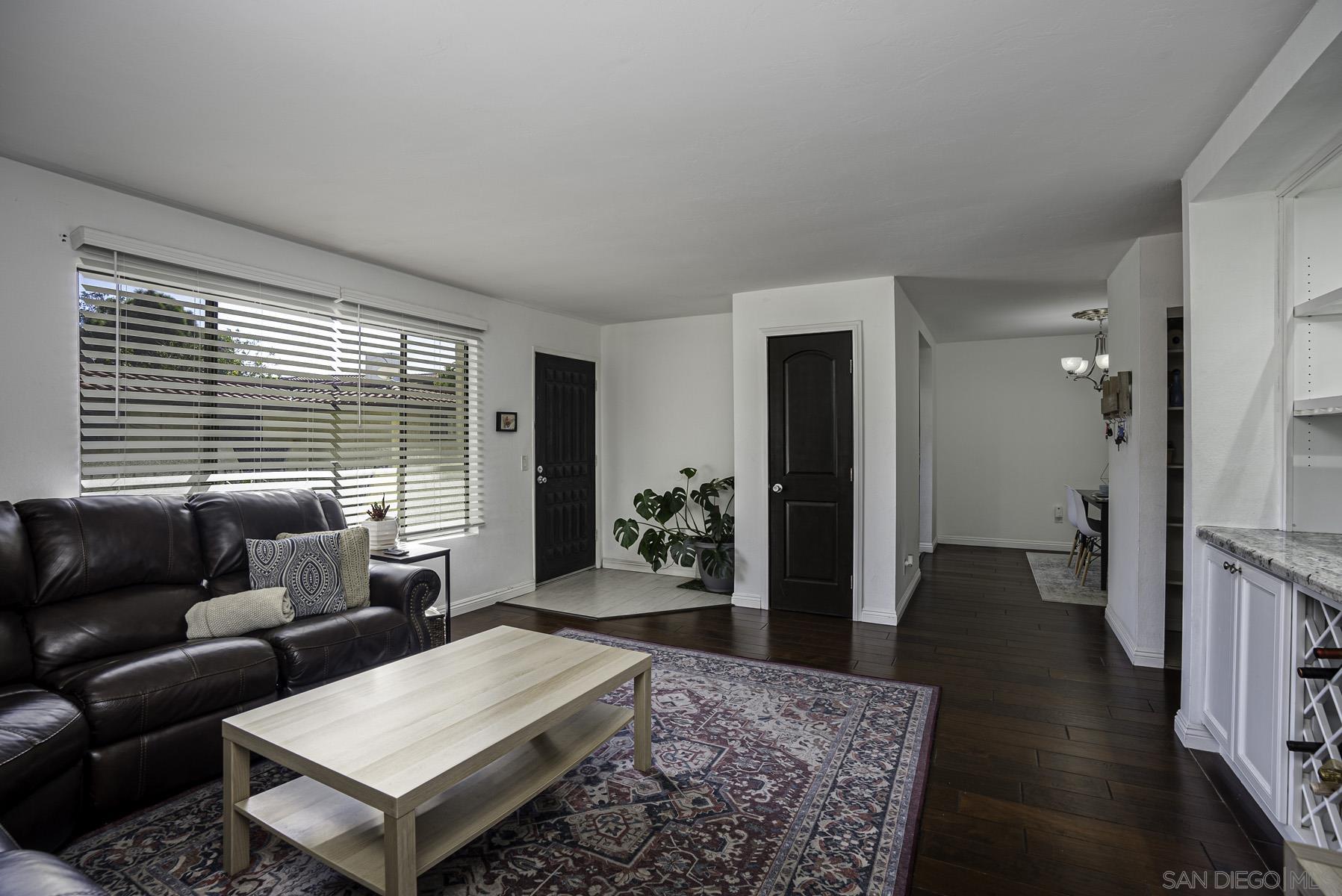 4235 Asher St Unit: 42