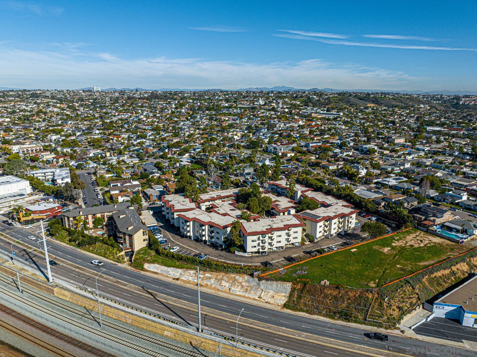 4235 Asher St Unit: 42