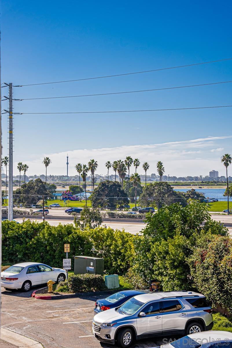 4235 Asher St Unit: 42