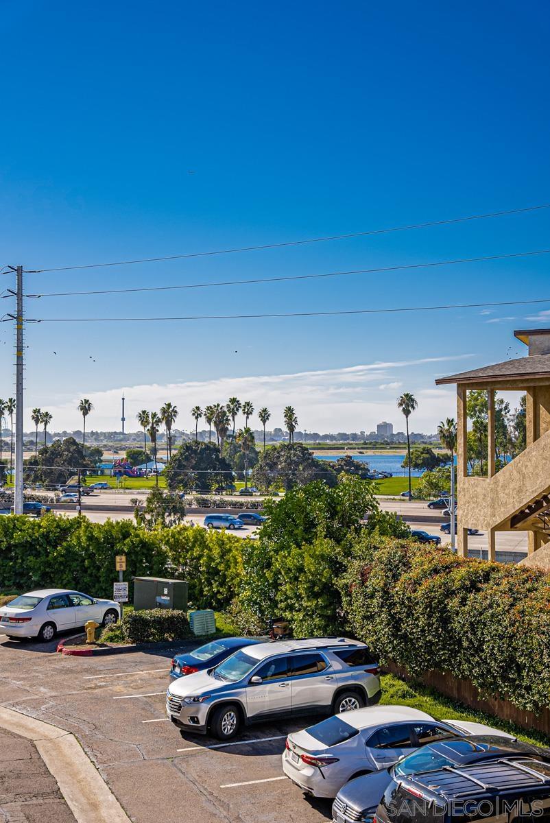 4235 Asher St Unit: 42