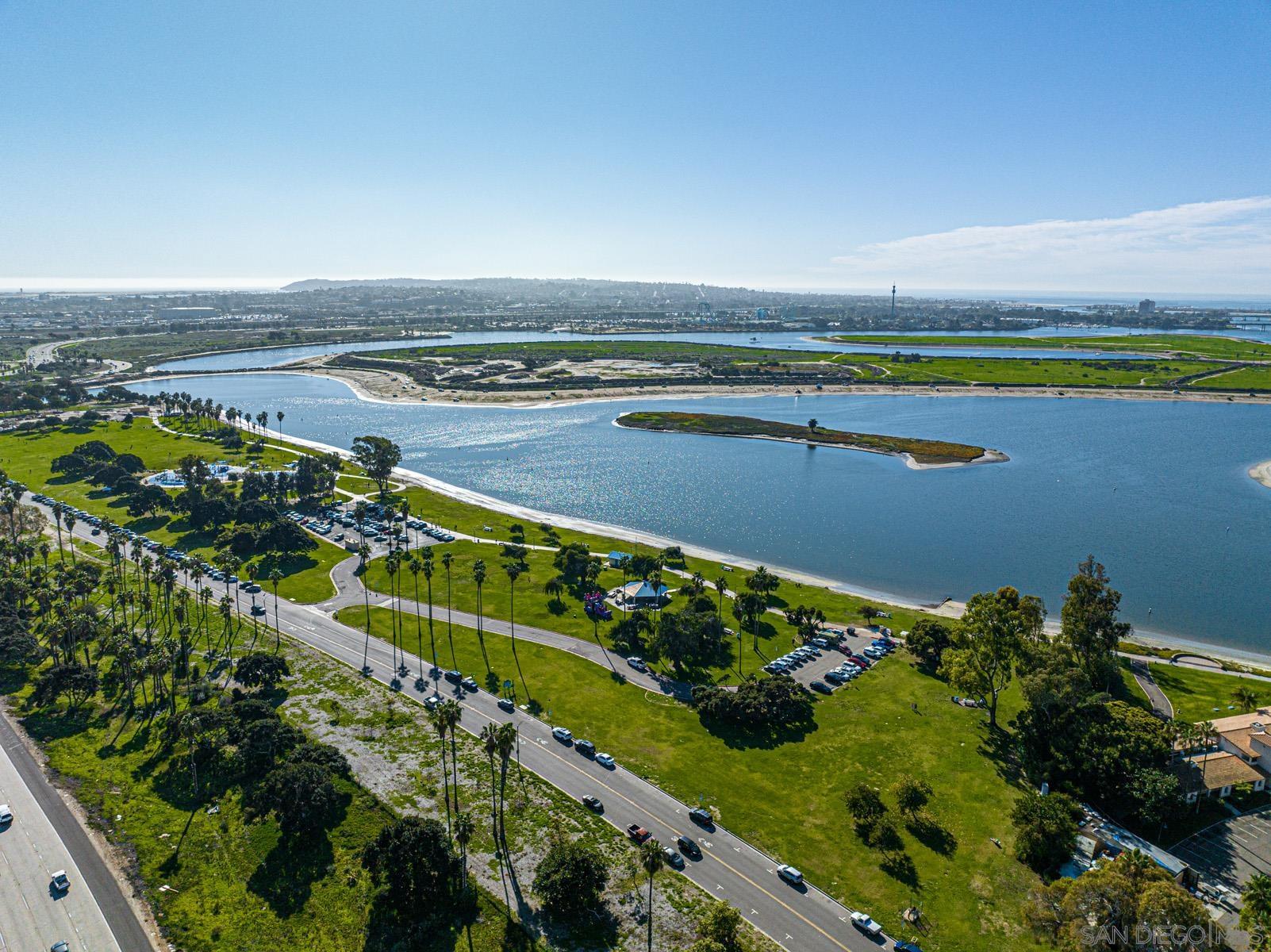 4235 Asher St Unit: 42