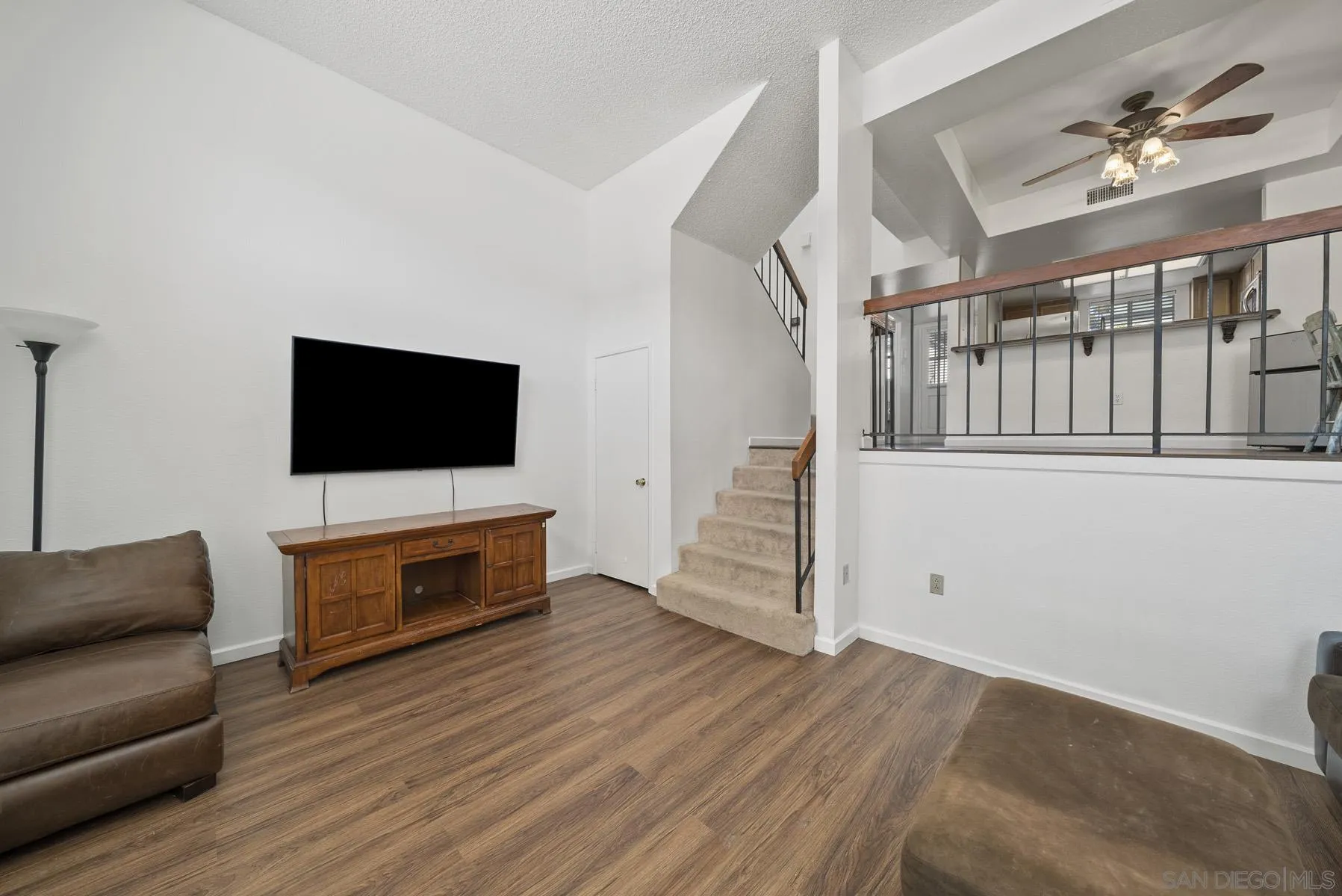 8711 Spring Canyon Dr