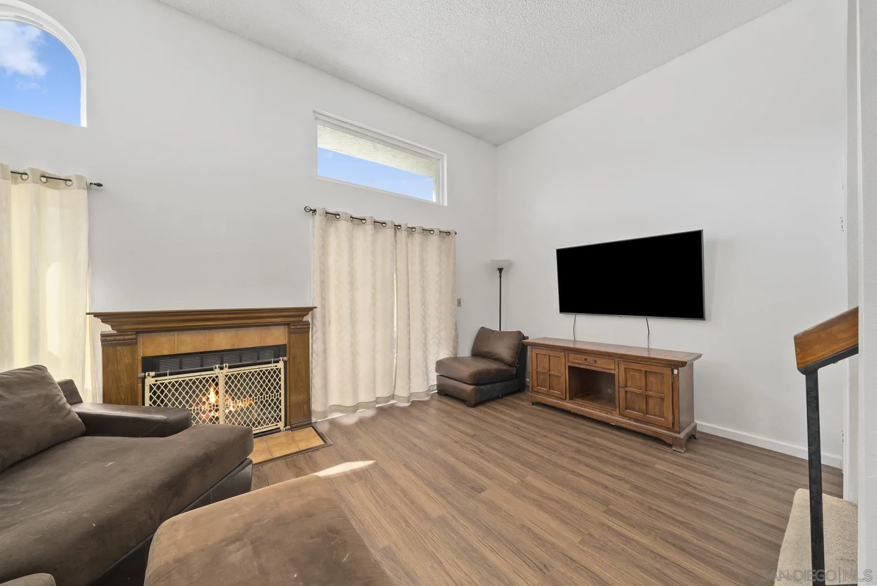 8711 Spring Canyon Dr