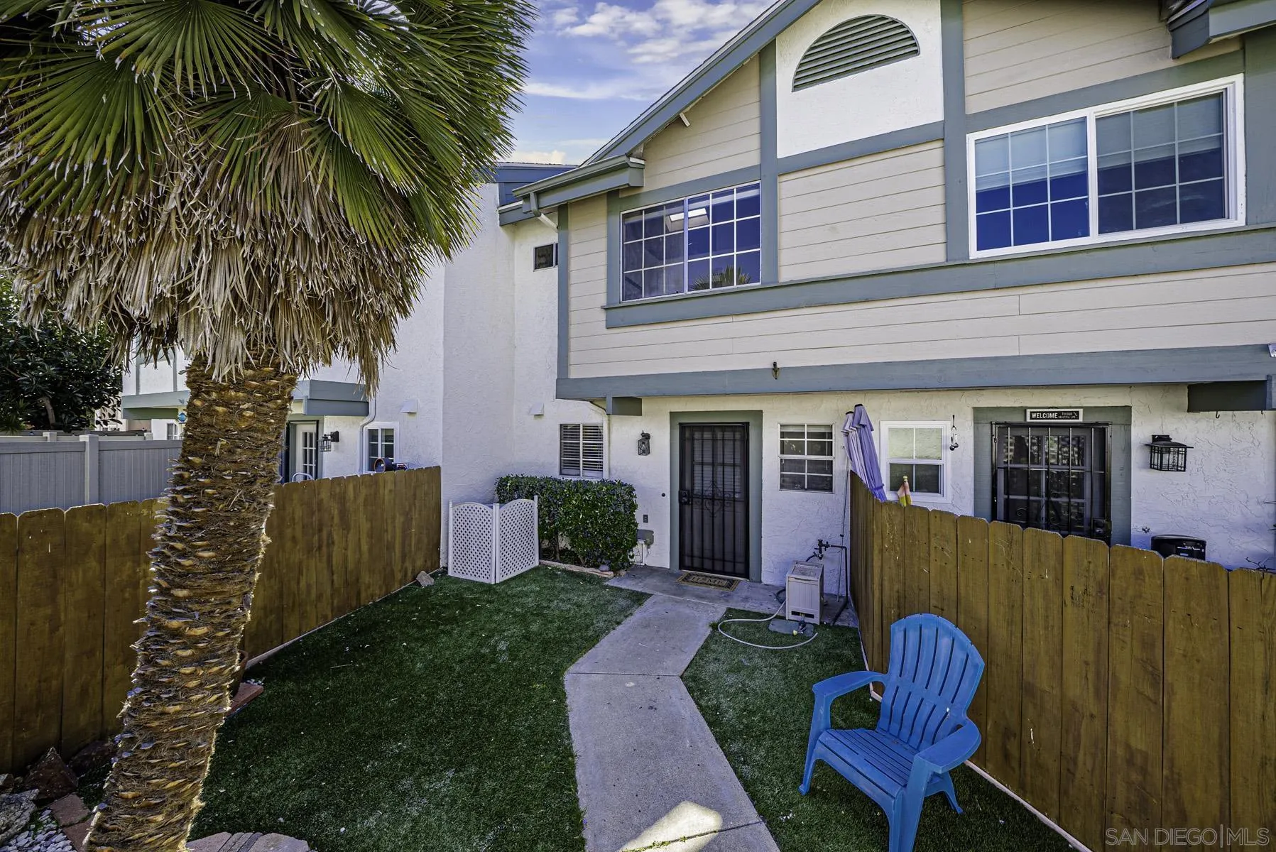 8711 Spring Canyon Dr