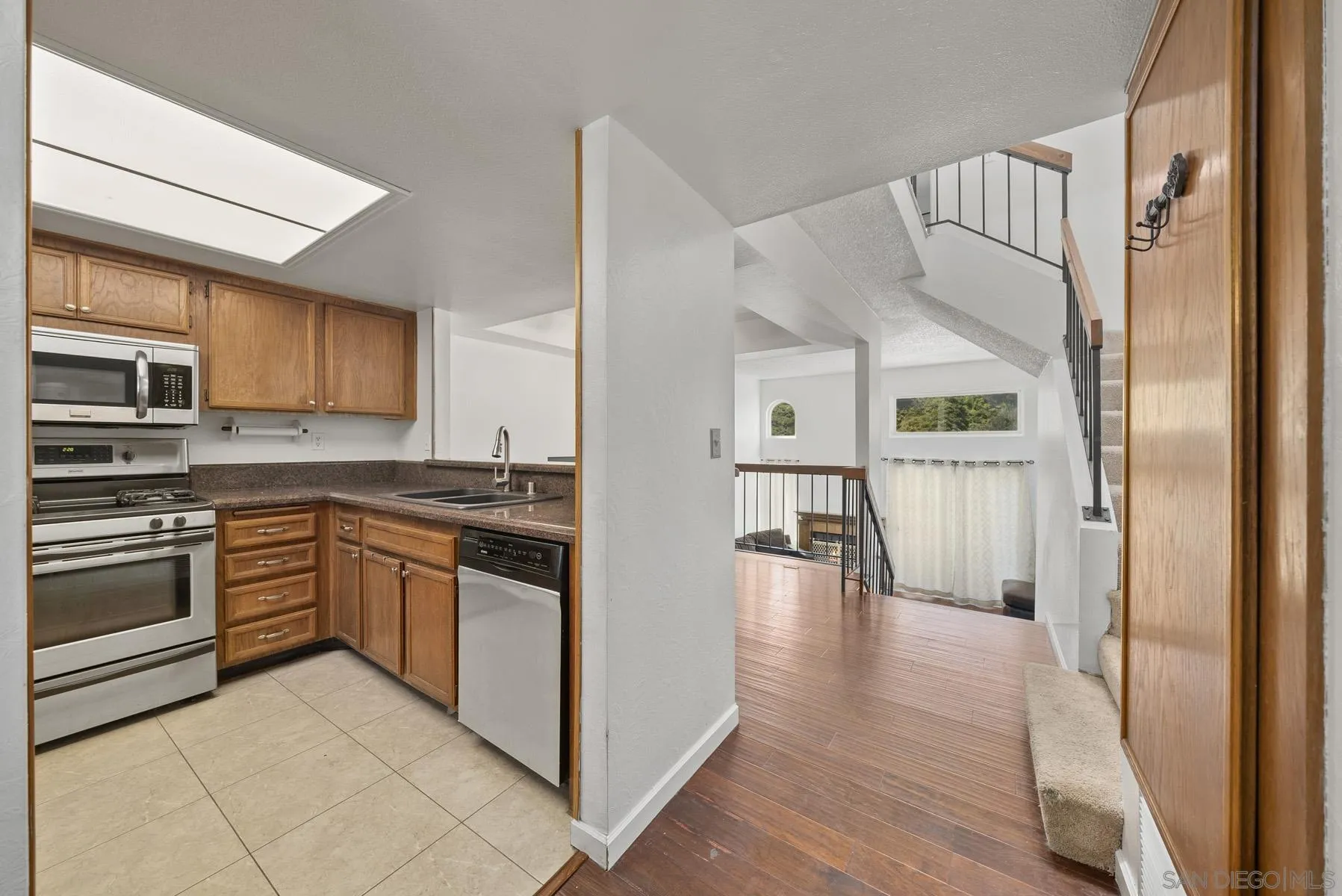 8711 Spring Canyon Dr