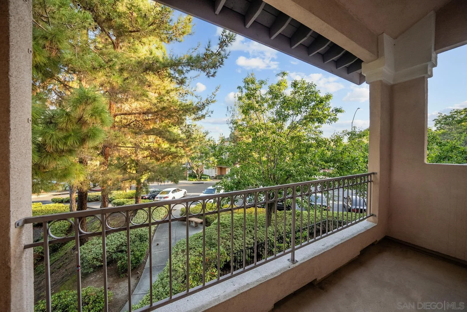 12040 Tivoli Park Row Unit: 3