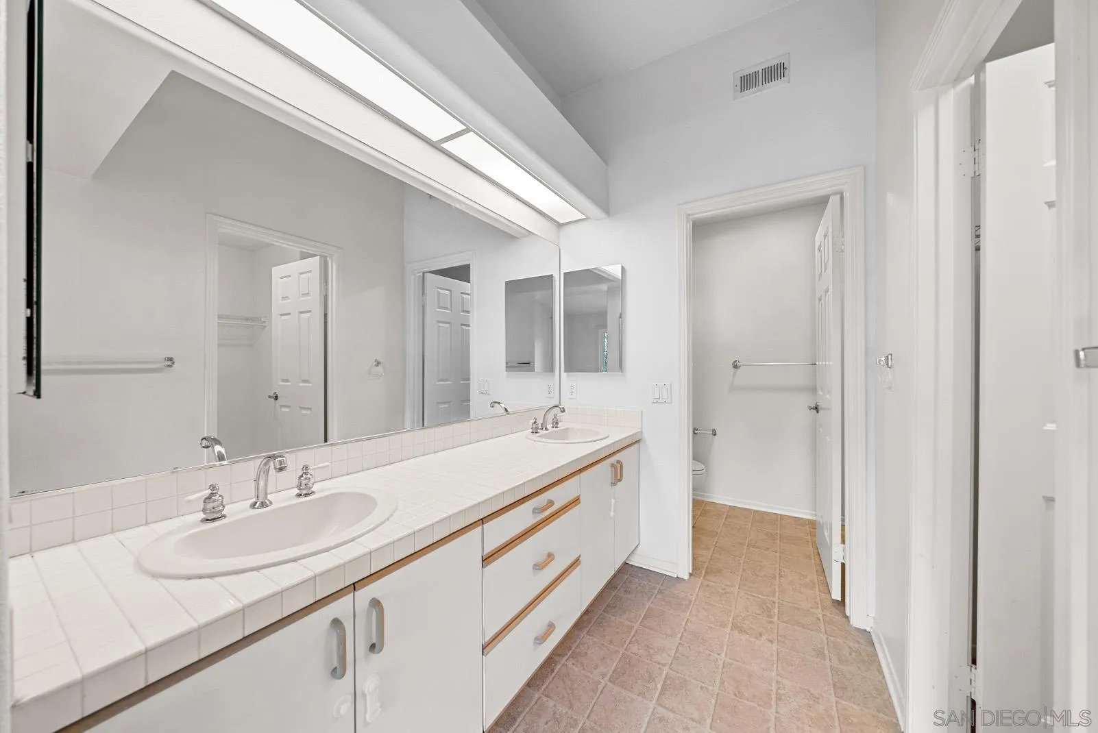 12040 Tivoli Park Row Unit: 3