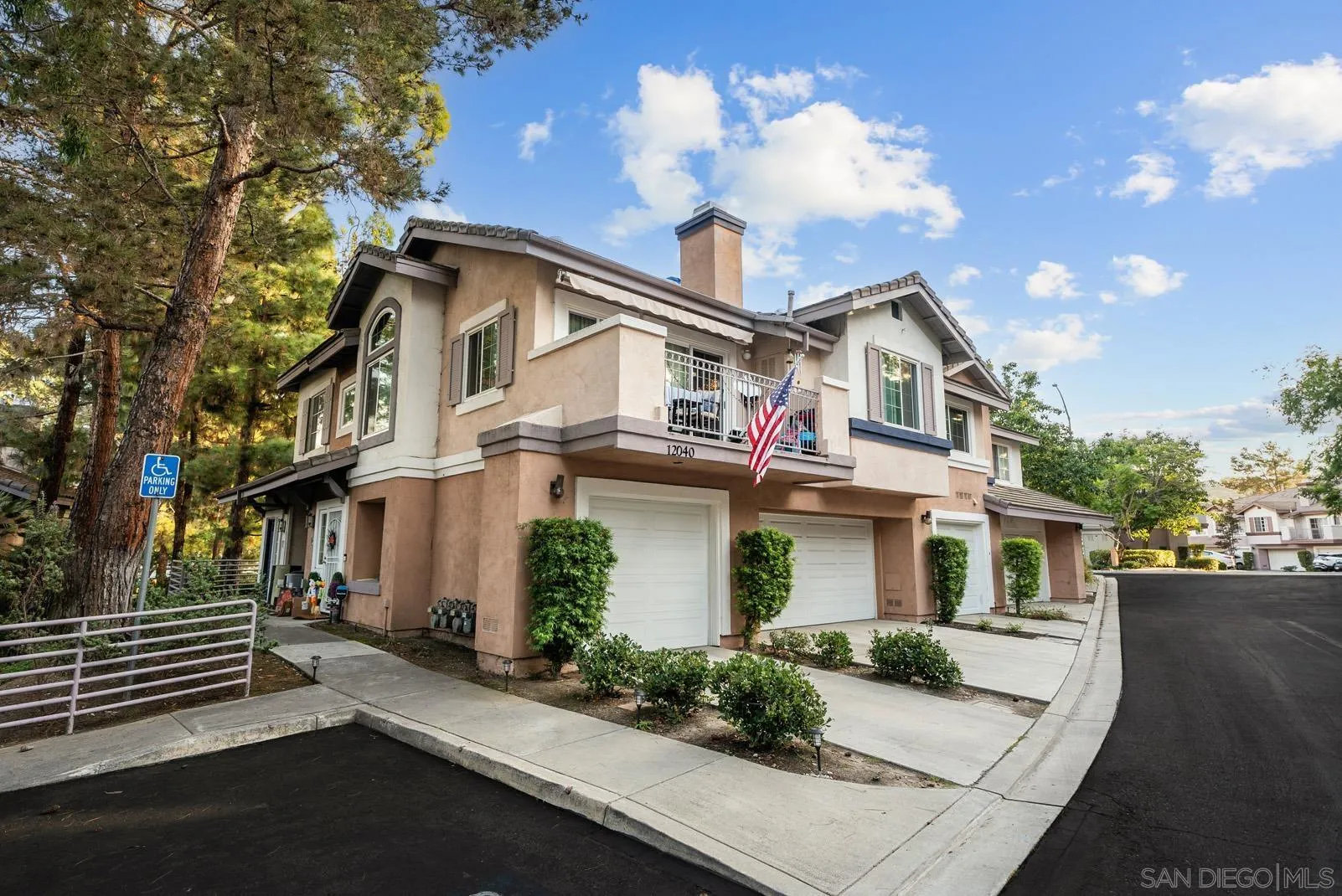 12040 Tivoli Park Row Unit: 3