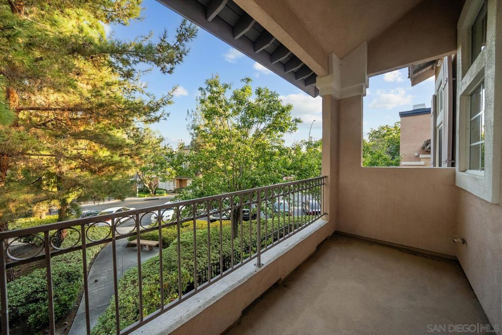 12040 Tivoli Park Row 3