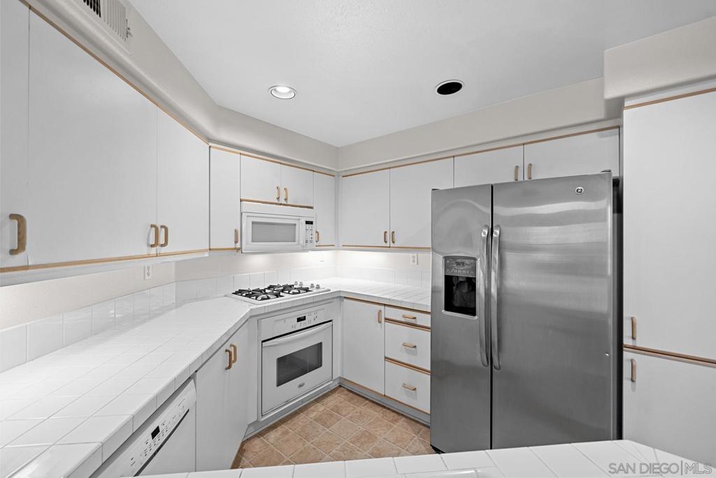 12040 Tivoli Park Row 3