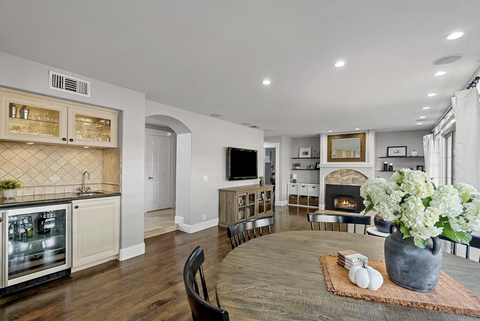 2506 Avenida Ocotillo