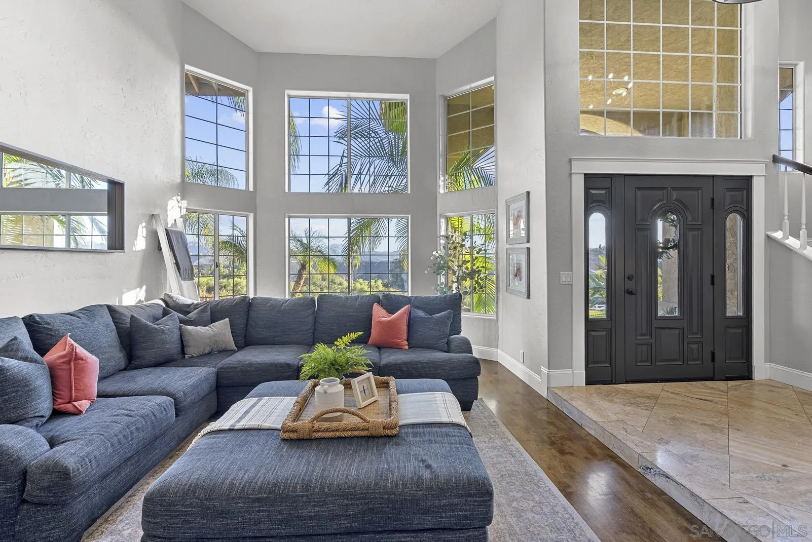 2506 Avenida Ocotillo