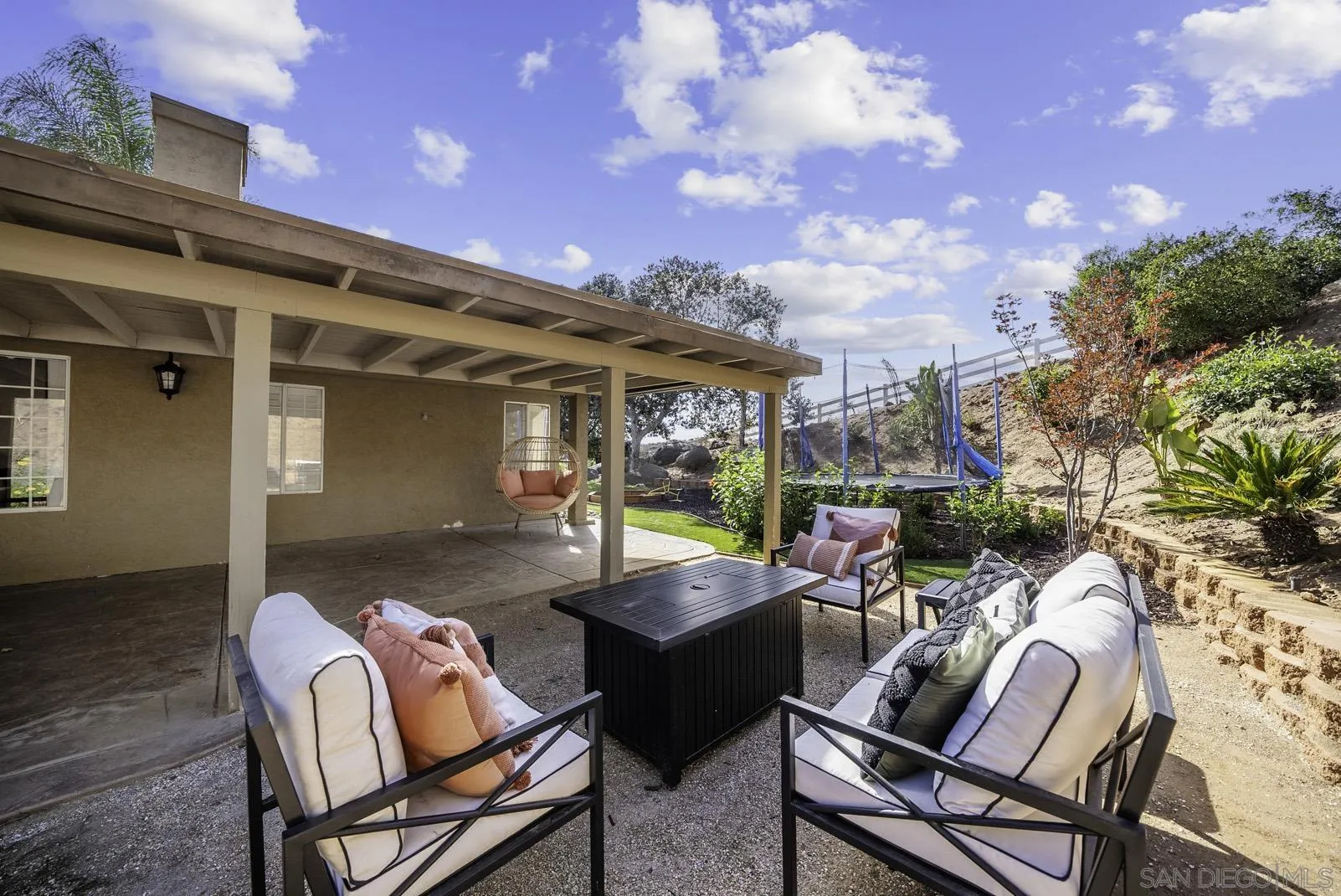 2506 Avenida Ocotillo