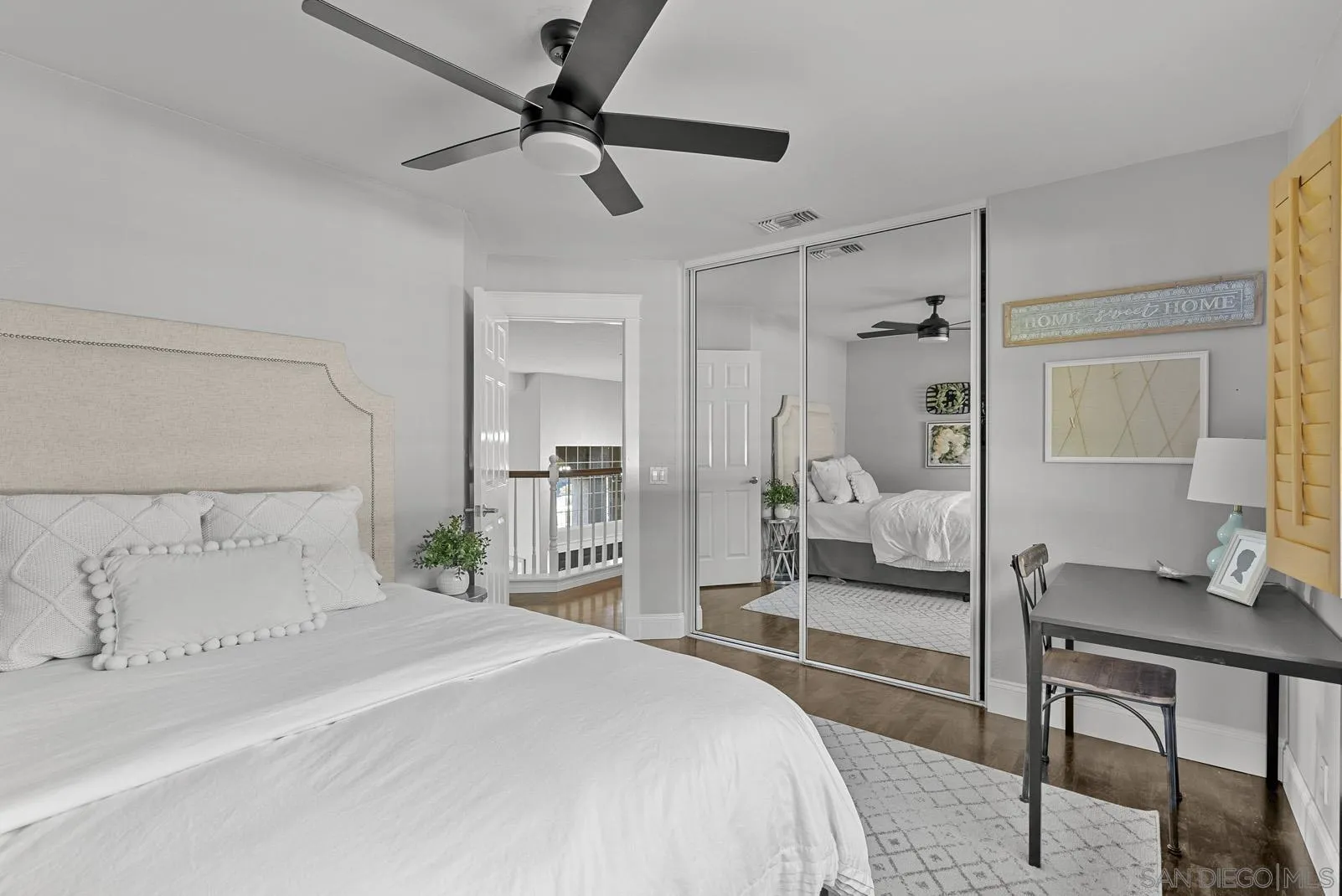 2506 Avenida Ocotillo