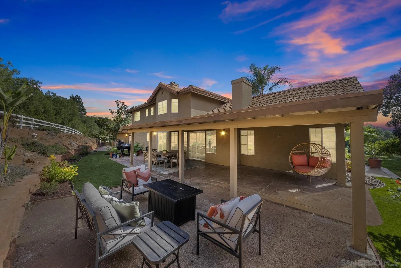 2506 Avenida Ocotillo