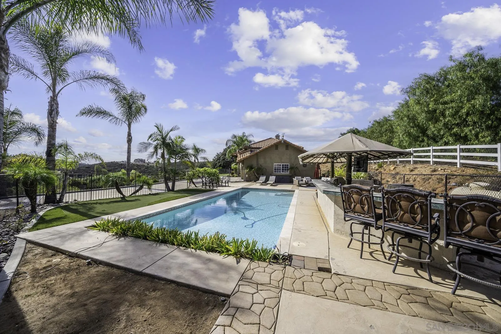 2506 Avenida Ocotillo