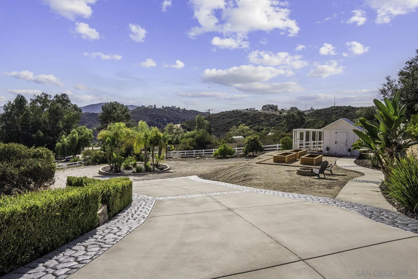 2506 Avenida Ocotillo