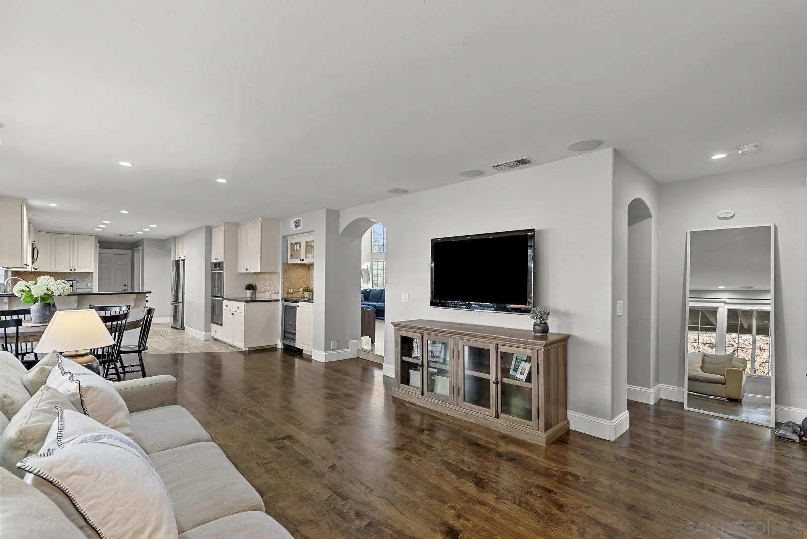 2506 Avenida Ocotillo