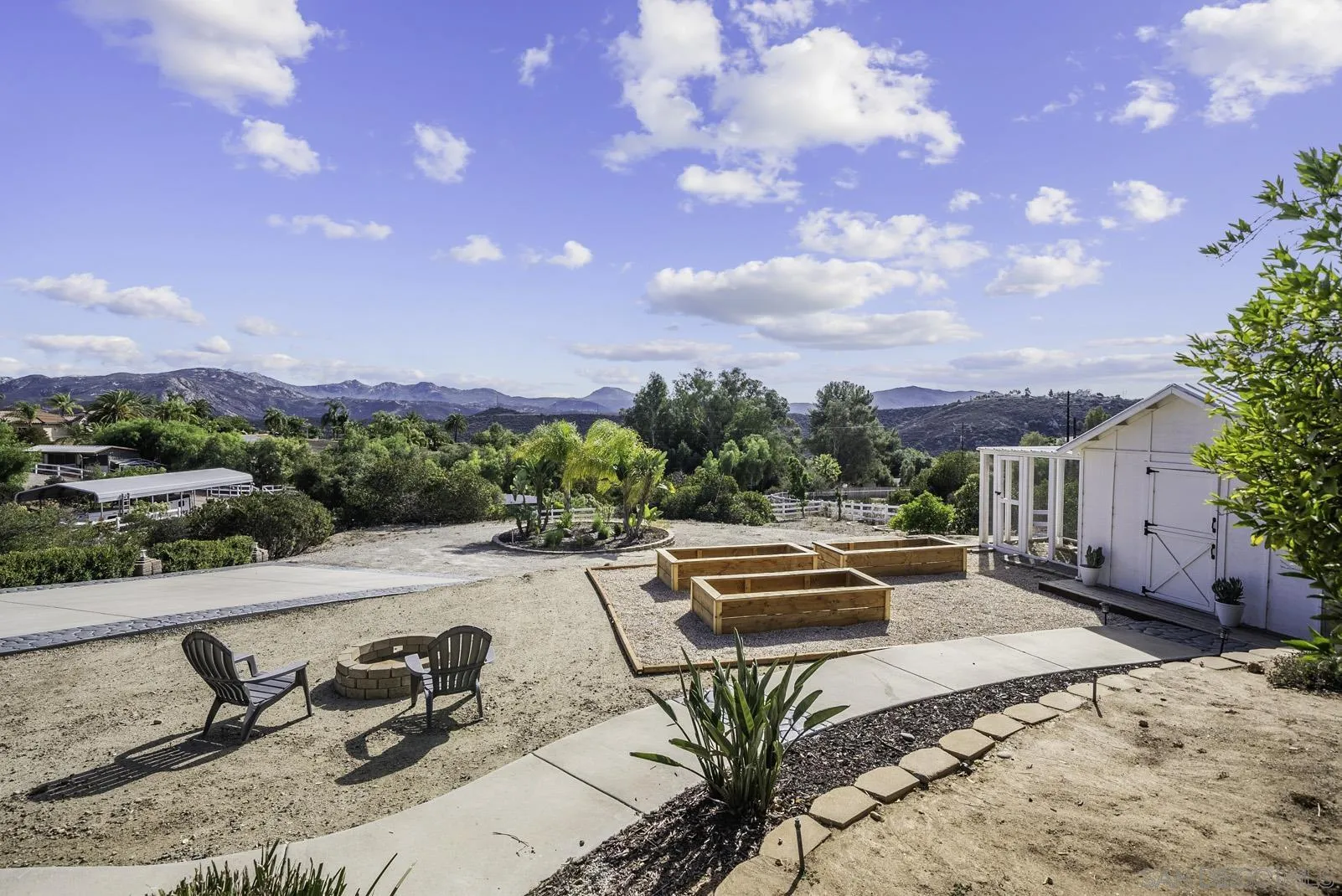 2506 Avenida Ocotillo