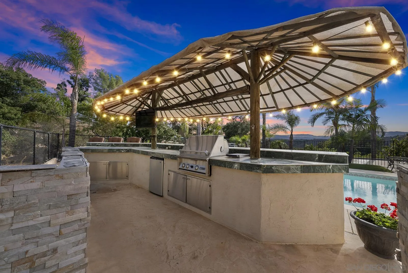 2506 Avenida Ocotillo