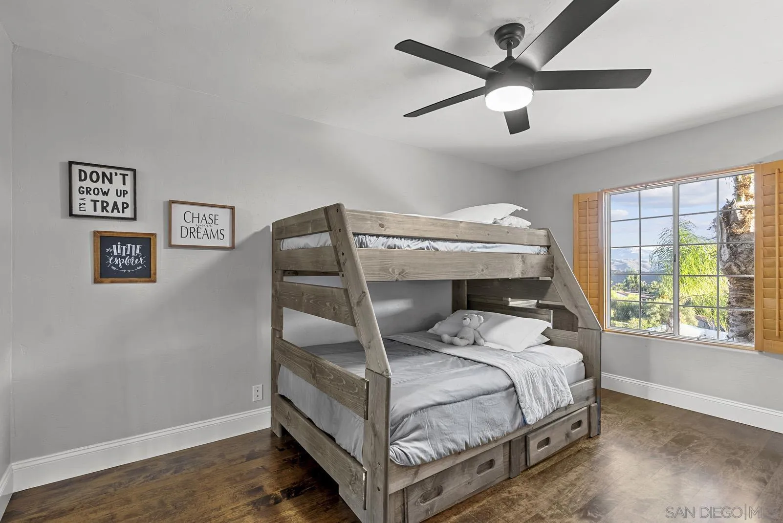 2506 Avenida Ocotillo