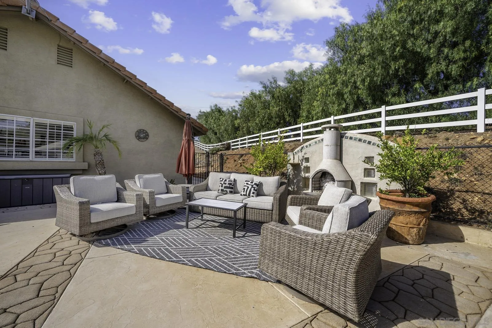 2506 Avenida Ocotillo