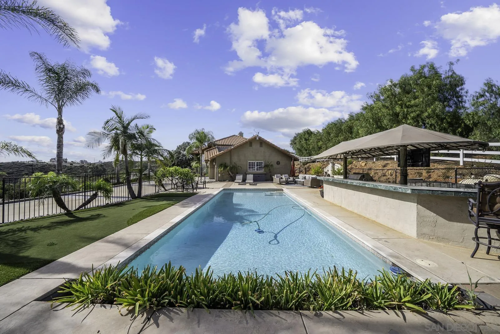 2506 Avenida Ocotillo