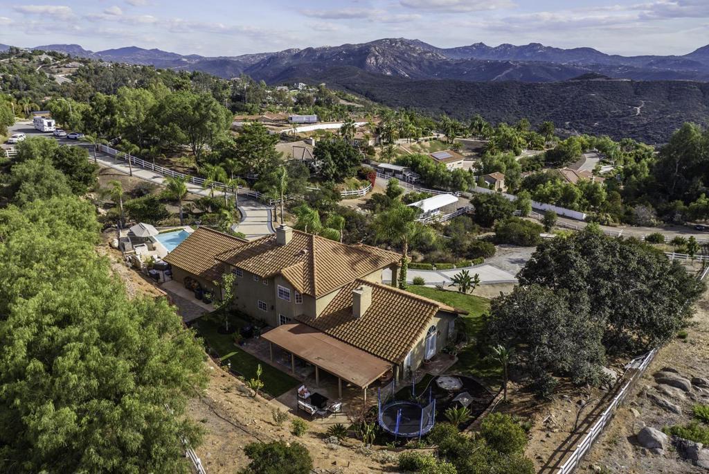 2506 Avenida Ocotillo